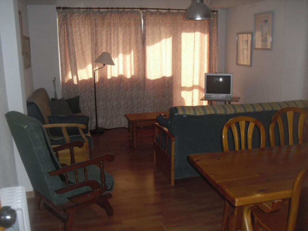 Apartamentos Mont Blanc Asn Σιέρρα Νεβάδα Δωμάτιο φωτογραφία